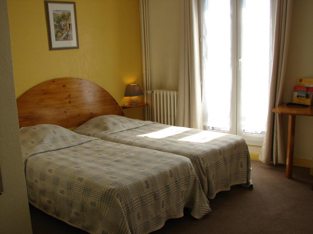 Hotel De Paris Et Des Voyageurs Valence  Extérieur photo